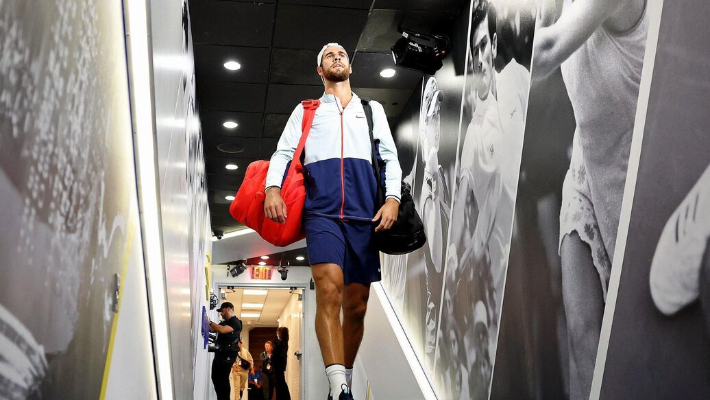 Хачанов Дубай закрытие неба — Хачанов не успел вылететь из Дубая до закрытия неба