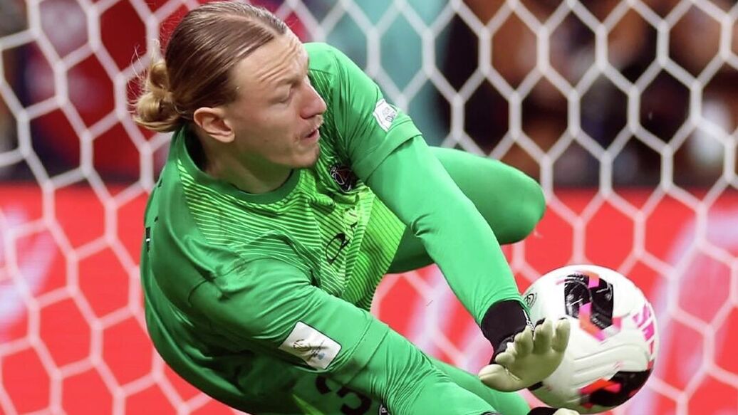 Сафонов лучший вратарь — Тренер ПСЖ о навыках вратаря Сафонова