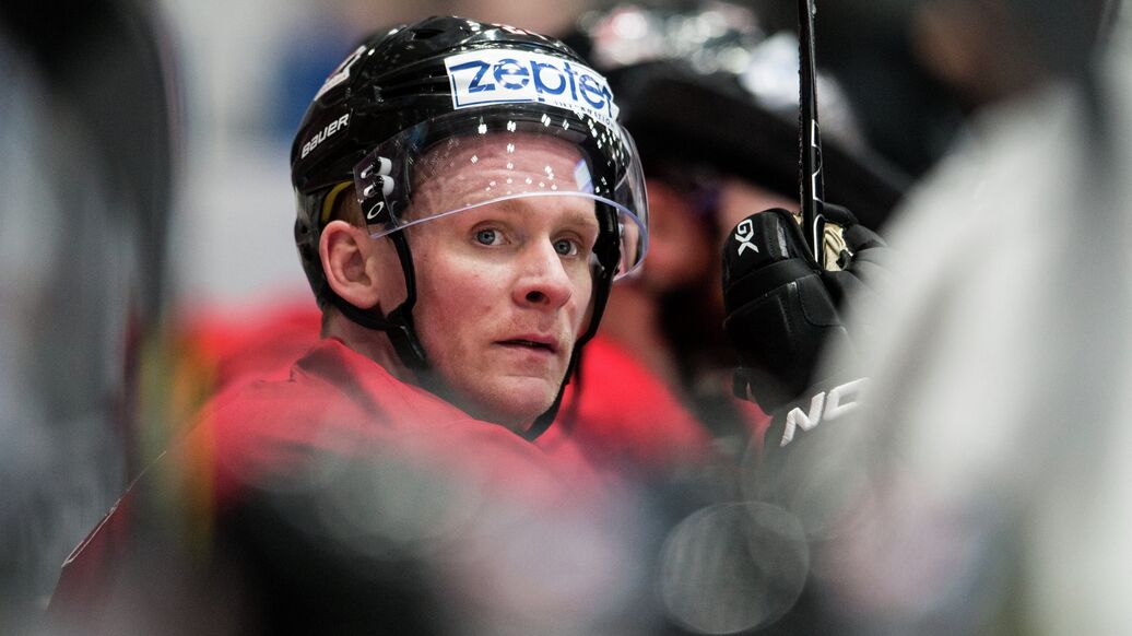 Кори Перри, Тампа, обмен — Перри вернулся в "Тампу" из "Лос-Анджелеса"