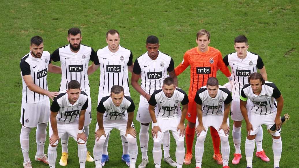 Партизан тренер уволен — ФК 'Партизан' расстался с тренером после поражения от 'Црвены Звезды'