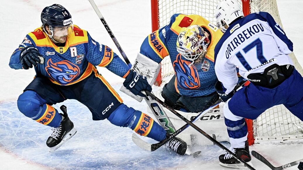 КХЛ Китай хоккей — Две яркие драки и прокаты Валиевой: КХЛ вернулась в Китай