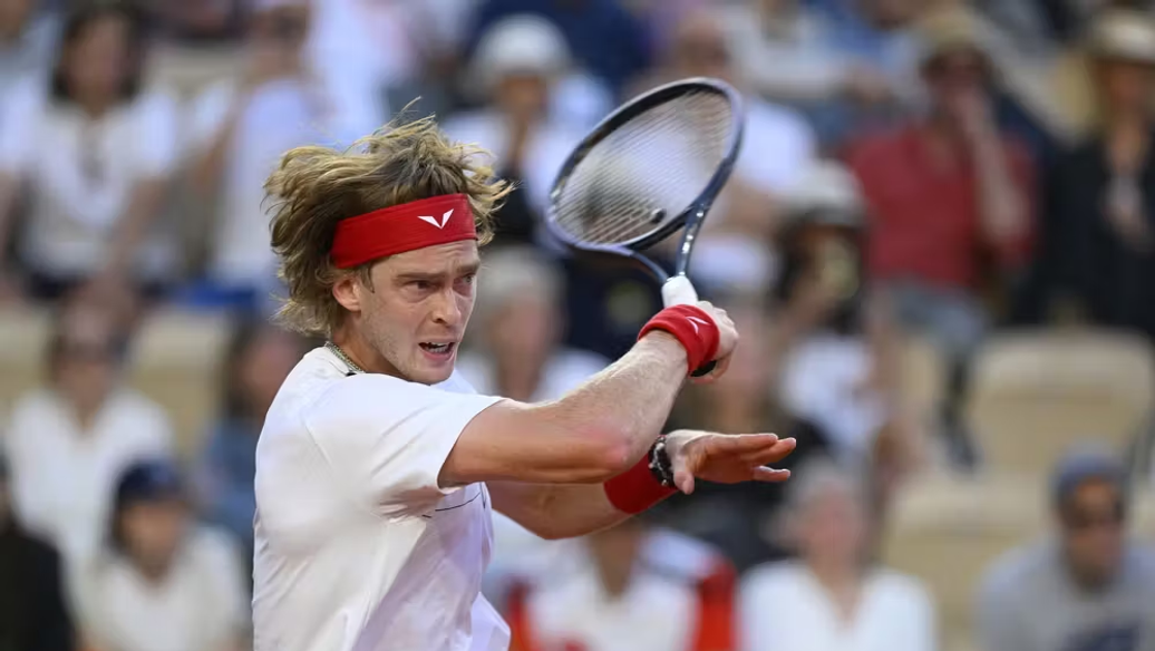 инцидент с флагом Рублева — Журова прокомментировала инцидент с флагом на матче Рублева