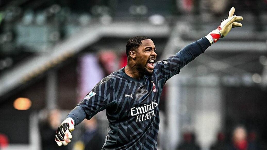 Милан Меньян контракт — Милан продлил контракт с вратарем Меньяном