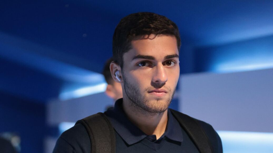 Карпин Захарян Реал Сосьедад — Валерий Карпин развеял слухи о возможном уходе Арсена Захаряна из "Реал Сосьедад"