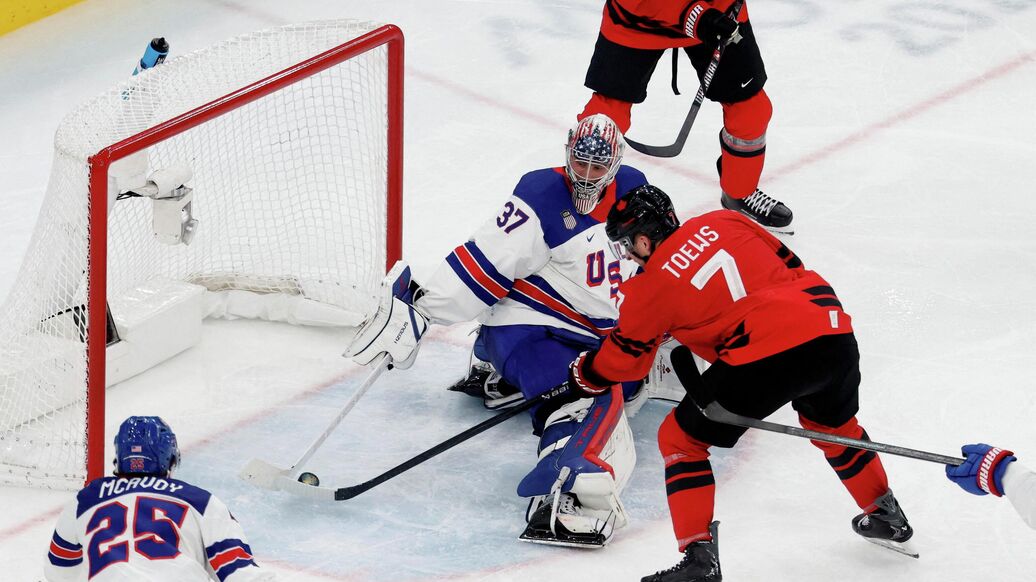 Сборная США, Джонни Годро, хоккей — Сборная США по хоккею почтила память Джонни Годро