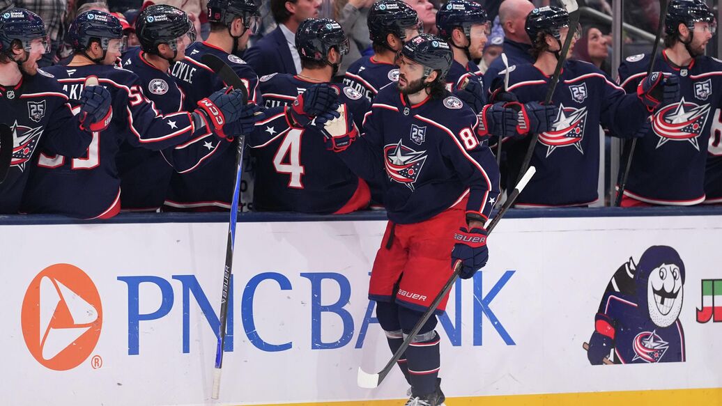 Марченко НХЛ звезда — Кирилл Марченко стал первой звездой матча НХЛ