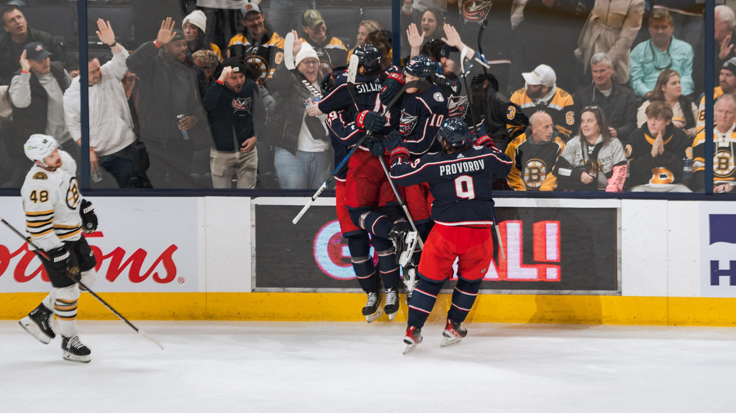 Марченко, Коламбус, Чикаго, НХЛ — Передача Марченко принесла победу "Коламбусу" над "Чикаго"