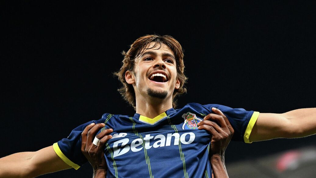 Порту Штутгарт Лига Европы — Португальский "Порту" одержал победу над "Штутгартом" в Лиге Европы