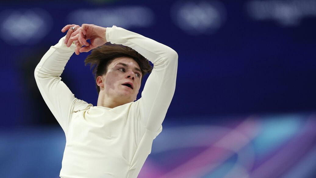 Наумов Олимпиада память — Наумов вновь почтил на Олимпиаде память погибших родителей