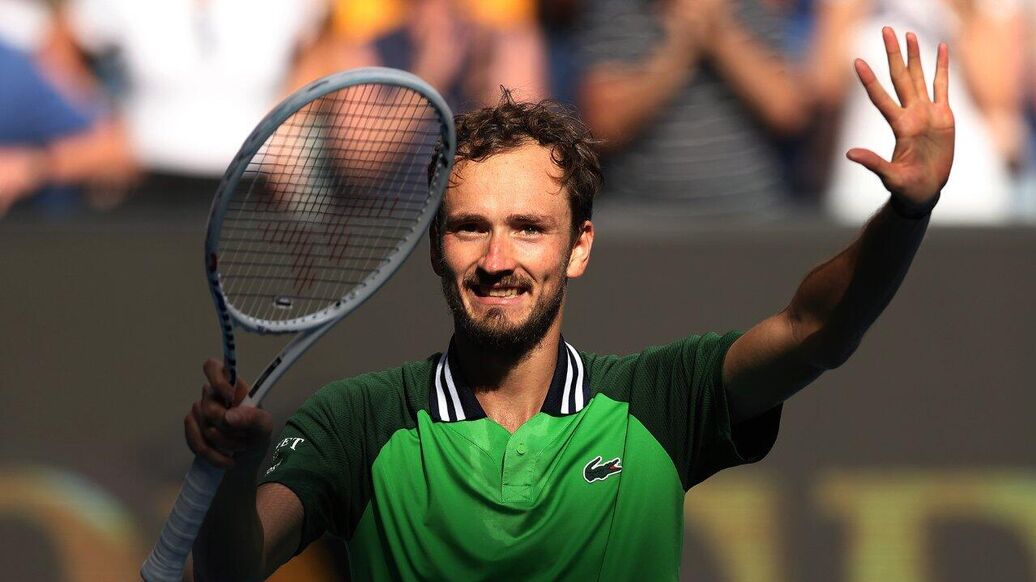 Медведев высокий уровень — Синнер: Медведев вернулся на высокий уровень