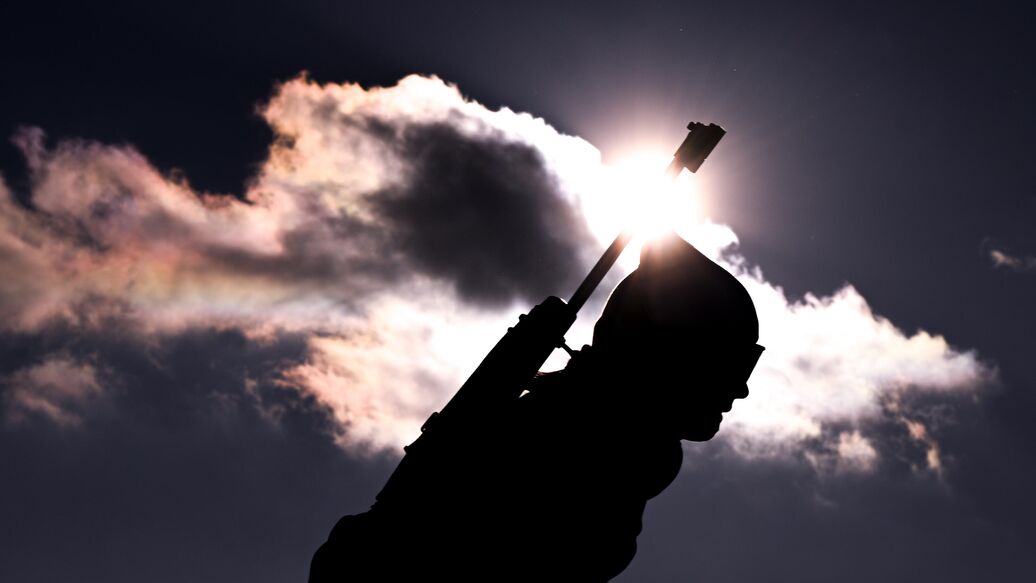 смешанная эстафета, биатлон, Олимпиада — Французская команда победила в смешанной эстафете на Олимпиаде