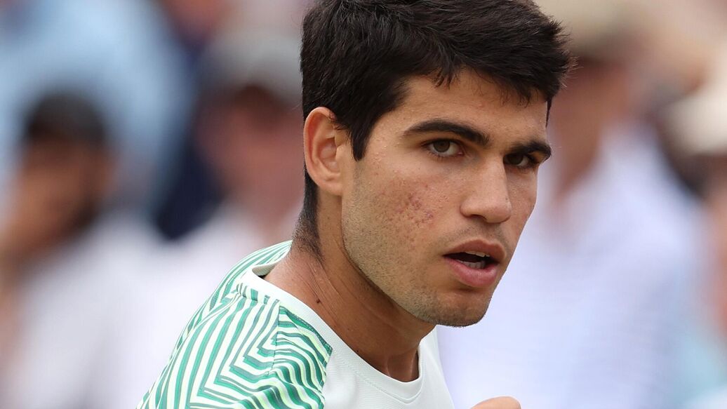 Алькарас вышел в четвертьфинал Australian Open — Карлос Алькарас пробился в четвертьфинал Australian Open, обыграв Томми Пола