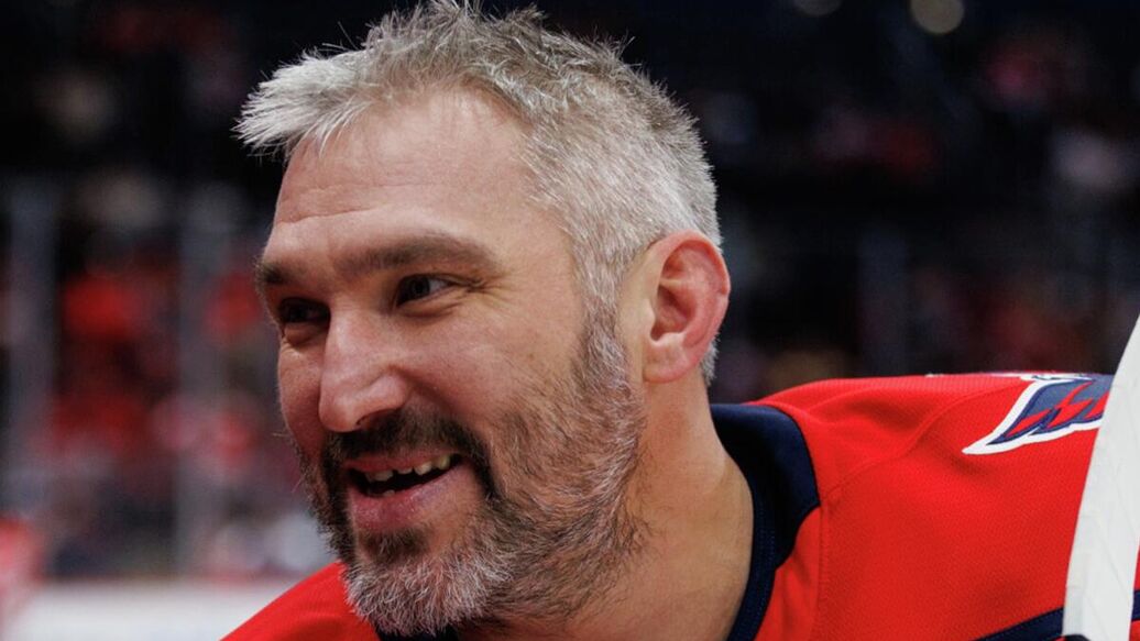 Овечкин рекорд НХЛ — Овечкин установил новый рекорд НХЛ с 922-м голом