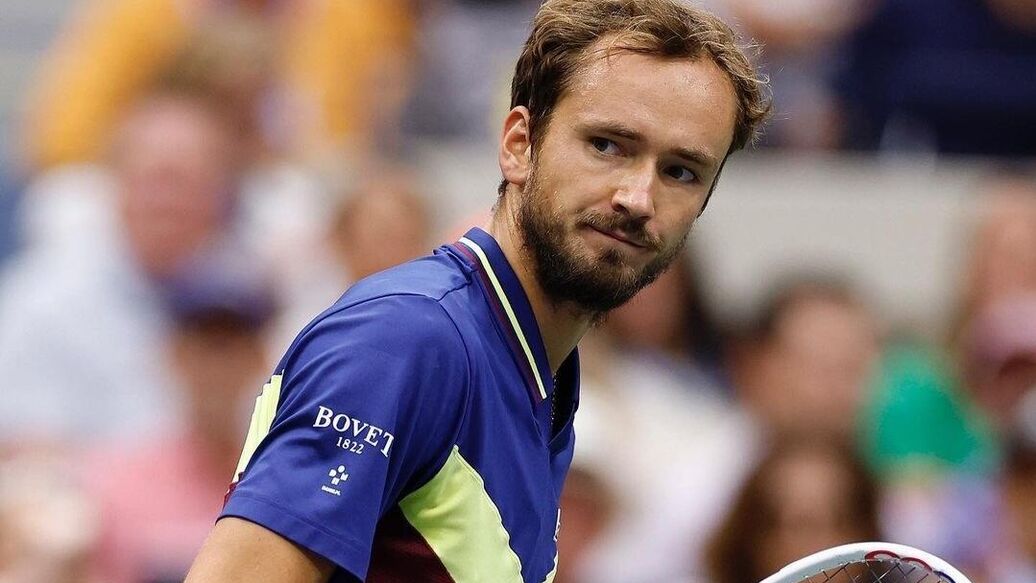 Медведев мячи Роттердам — Медведев подверг критике мячи на турнире в Роттердаме