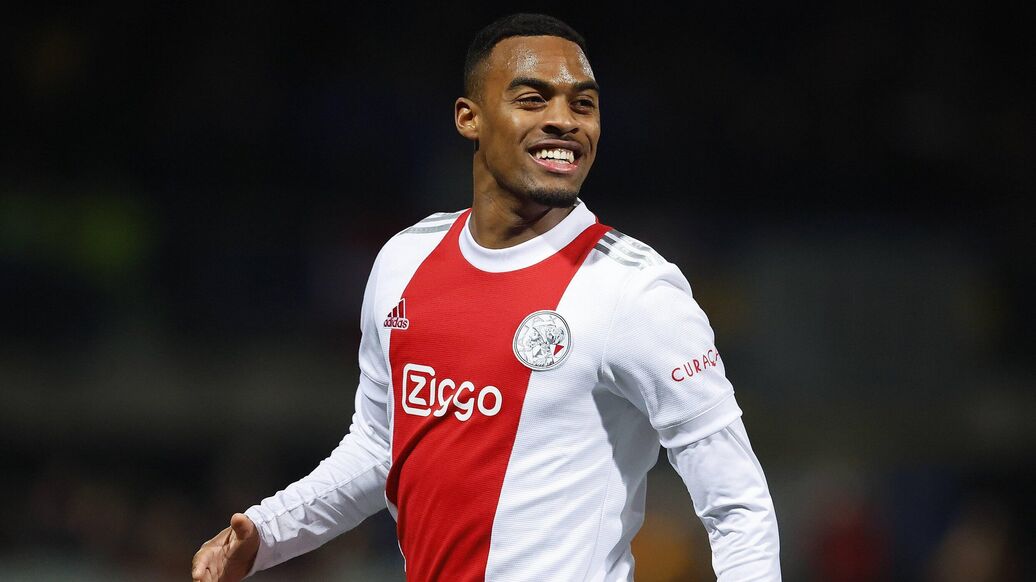 Гравенберх Ливерпуль контракт — Гравенберх подписал новый контракт с "Ливерпулем"