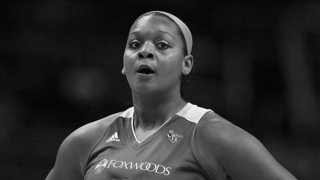 Кара Брэкстон, баскетболистка, смерть — Скончалась американская баскетболистка Кара Брэкстон в 43 года