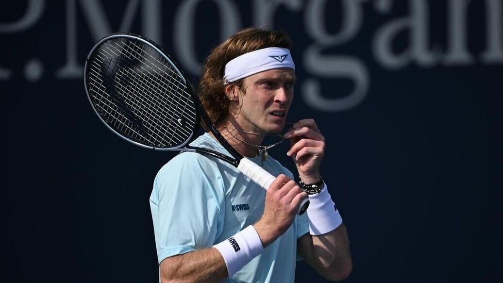 Рублев Дубай теннисисты — Рублев и другие теннисисты застряли в Дубае из-за закрытого неба