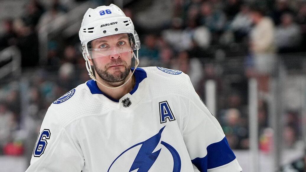 Кучеров Харт Трофи — Кучеров на первом месте в гонке за "Харт Трофи"