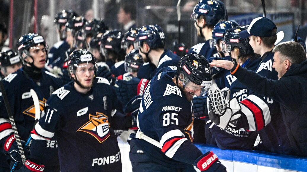 Металлург плей-офф КХЛ — Магнитогорский «Металлург» гарантировал себе место в плей-офф КХЛ после победы «Автомобилиста» над «Амуром»