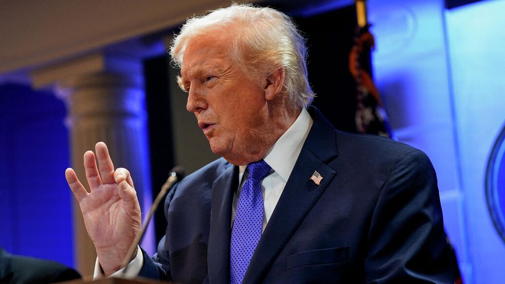 Трамп хоккейная сборная — Трамп встретил олимпийскую хоккейную сборную в Белом доме