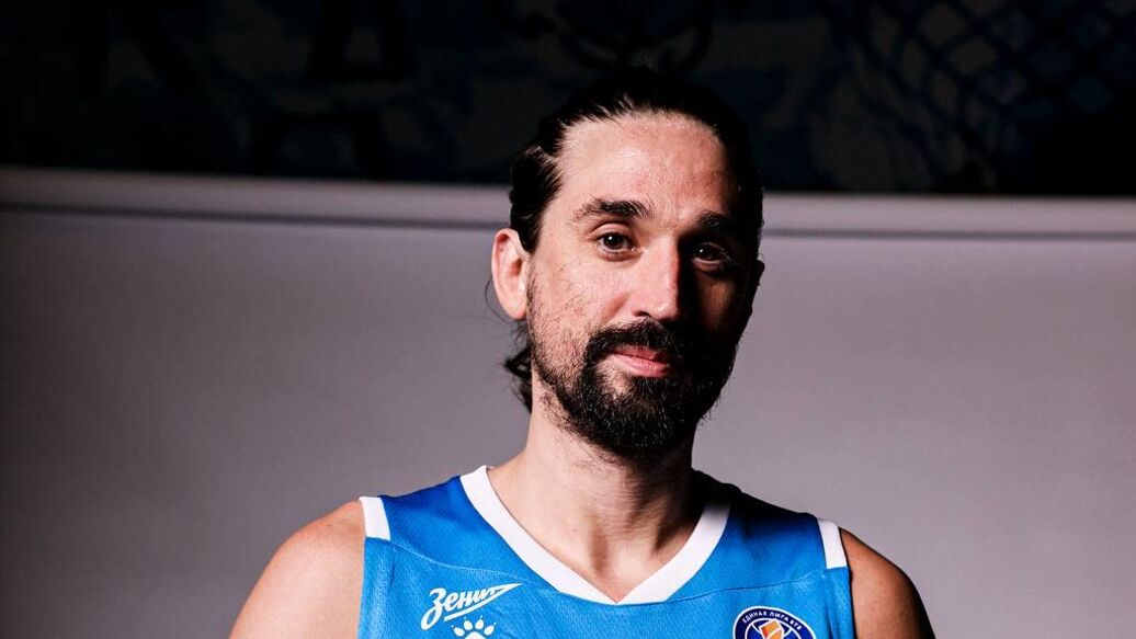 Баскетболисты Швед и Лопатин вернулись в Россию